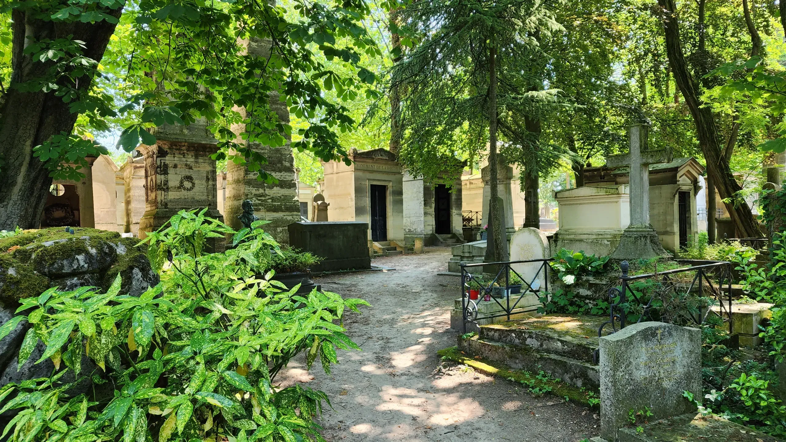 Père Lachaise Cemetery