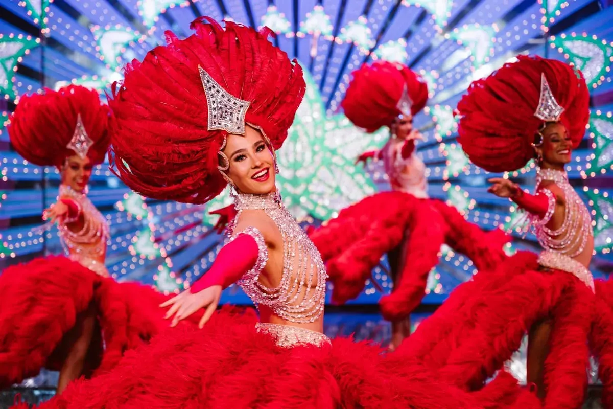 Moulin Rouge Cabaret Show