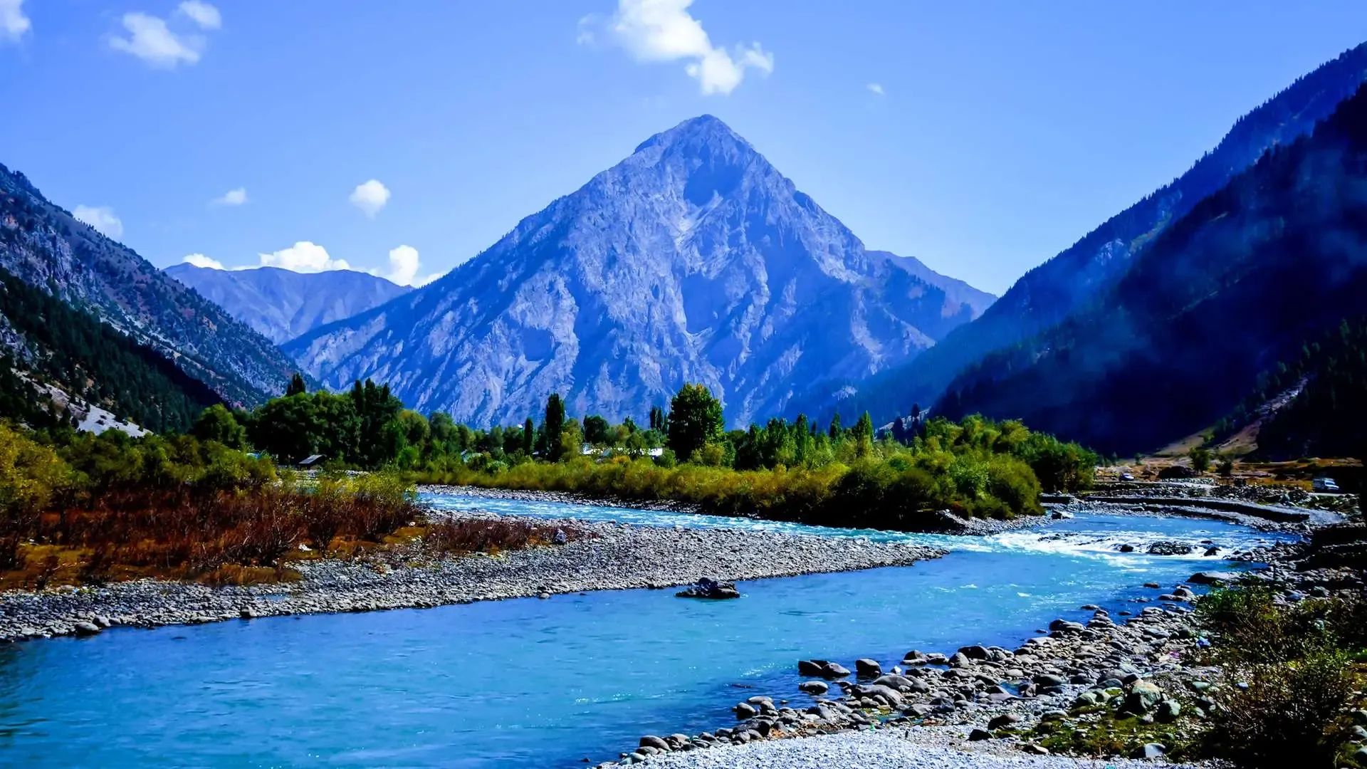 Gurez Valley – Remote Mountain Scenery.webp