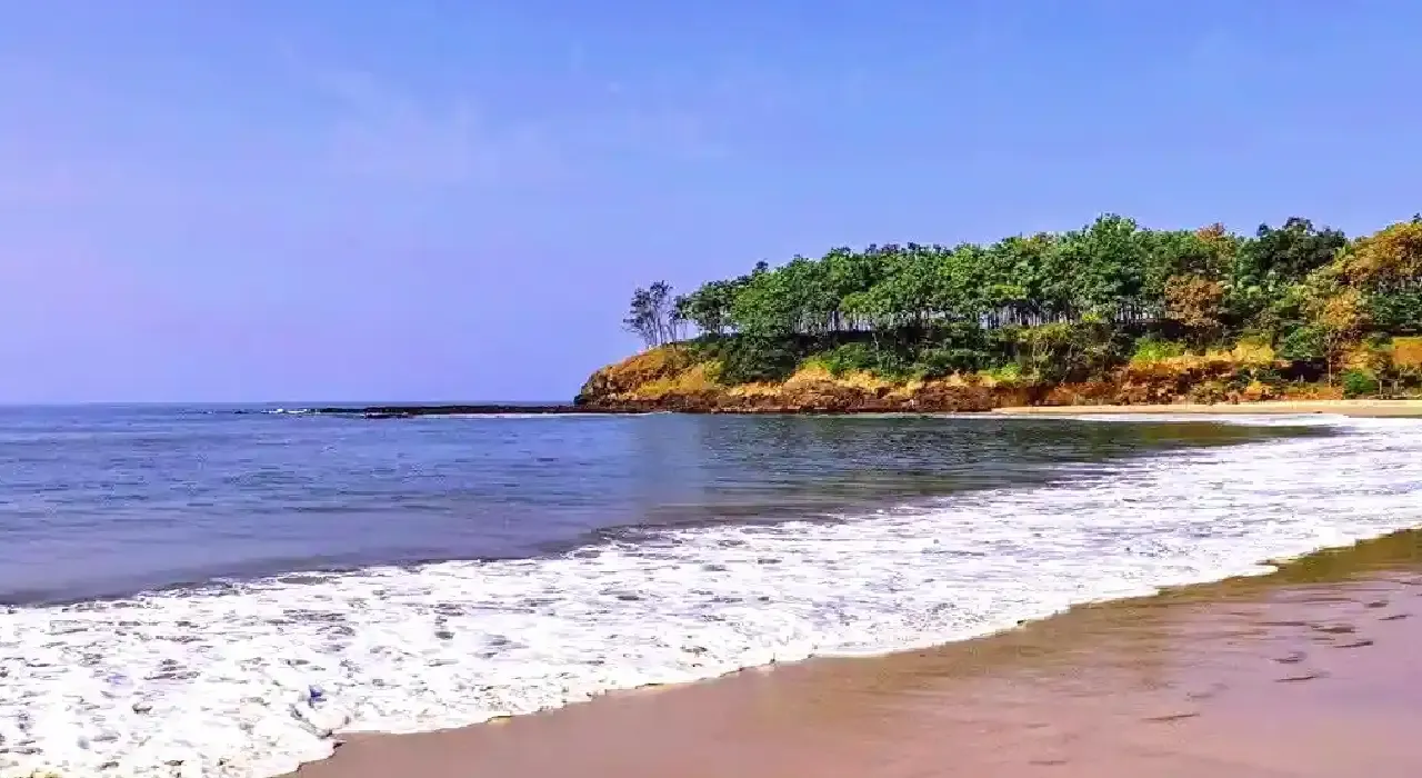 Kashid Hidden Beach, Maharashtra 