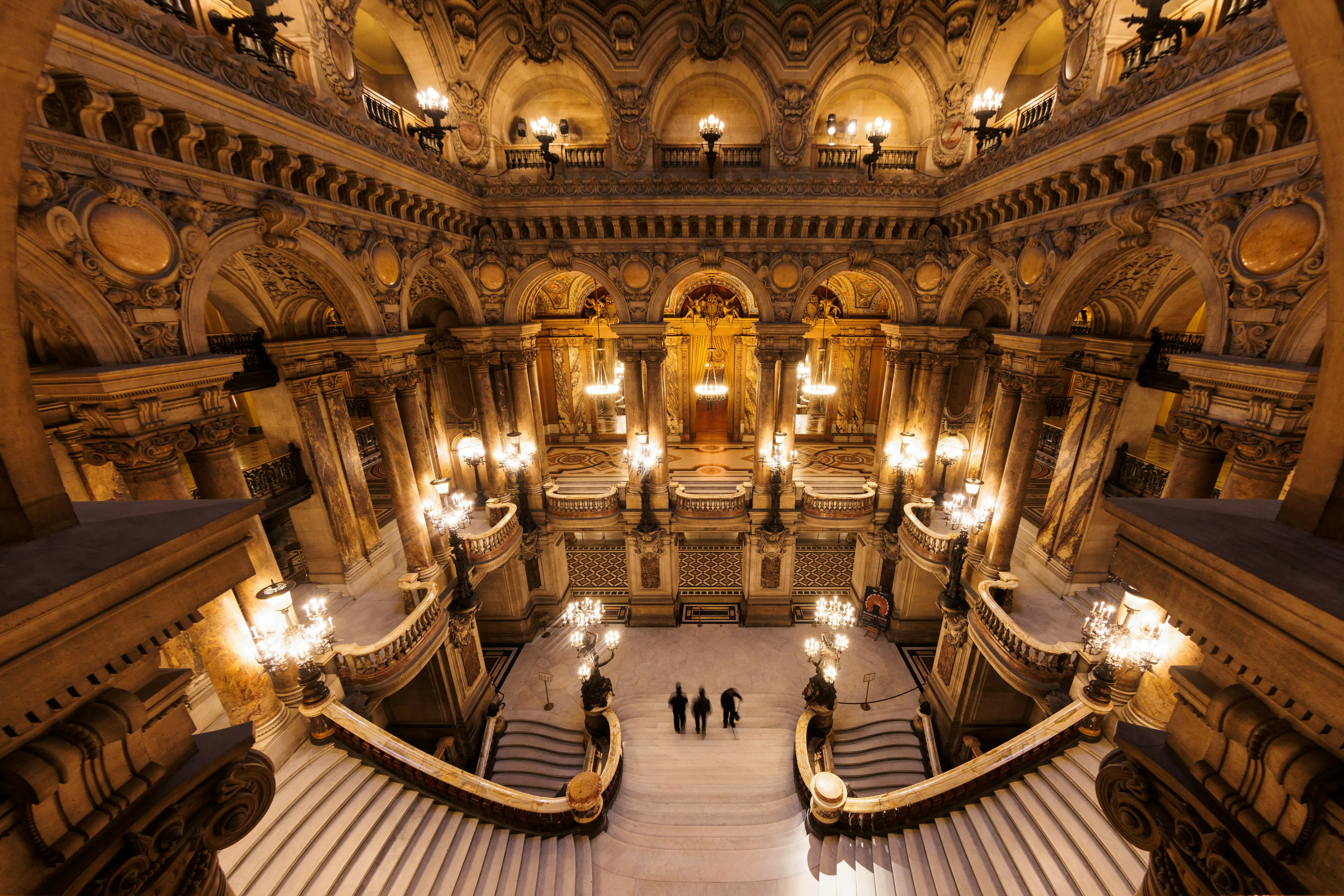 ParisOperaHouse_custom-1ccba8a69d3ab5a7861e5f9cb42c3d3ad188b514.webp
