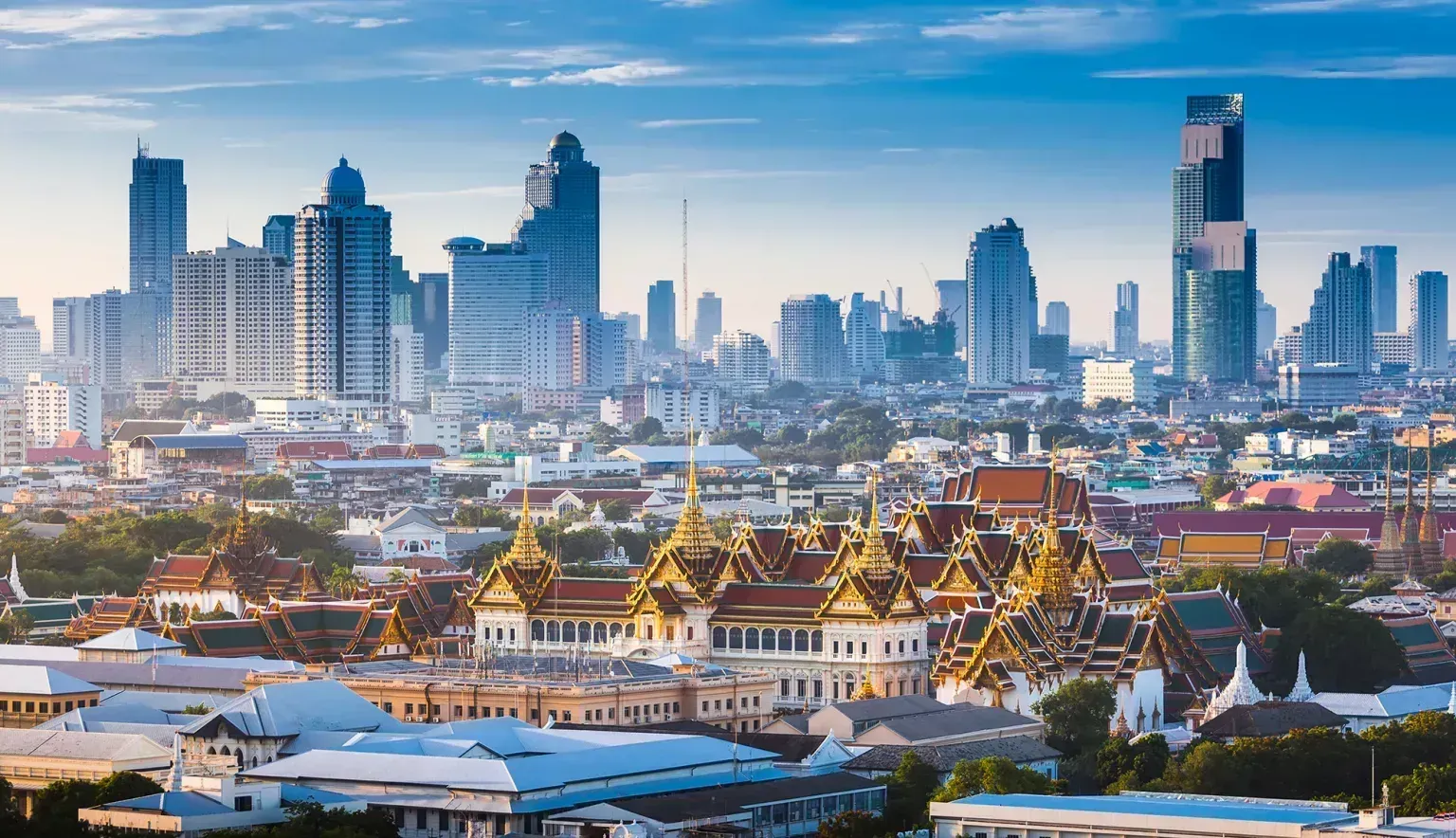 Best Budget Travel Destinations in 2026: Vietnam, Thailand & Eastern Europe