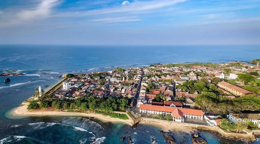 Walk Through Galle Fort – Colonial Charm
