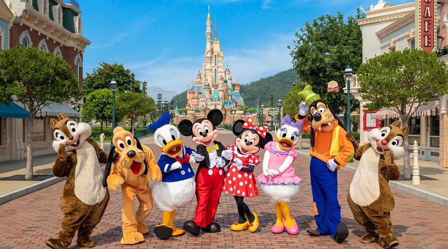 Spend a Day at Hong Kong Disneyland in 2026