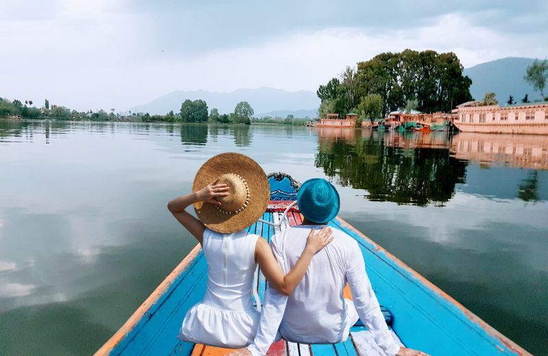  Kashmir honeymoon package 