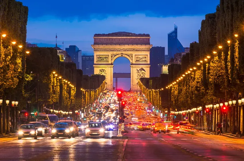 Champs-Élysées & Arc de Triomphe