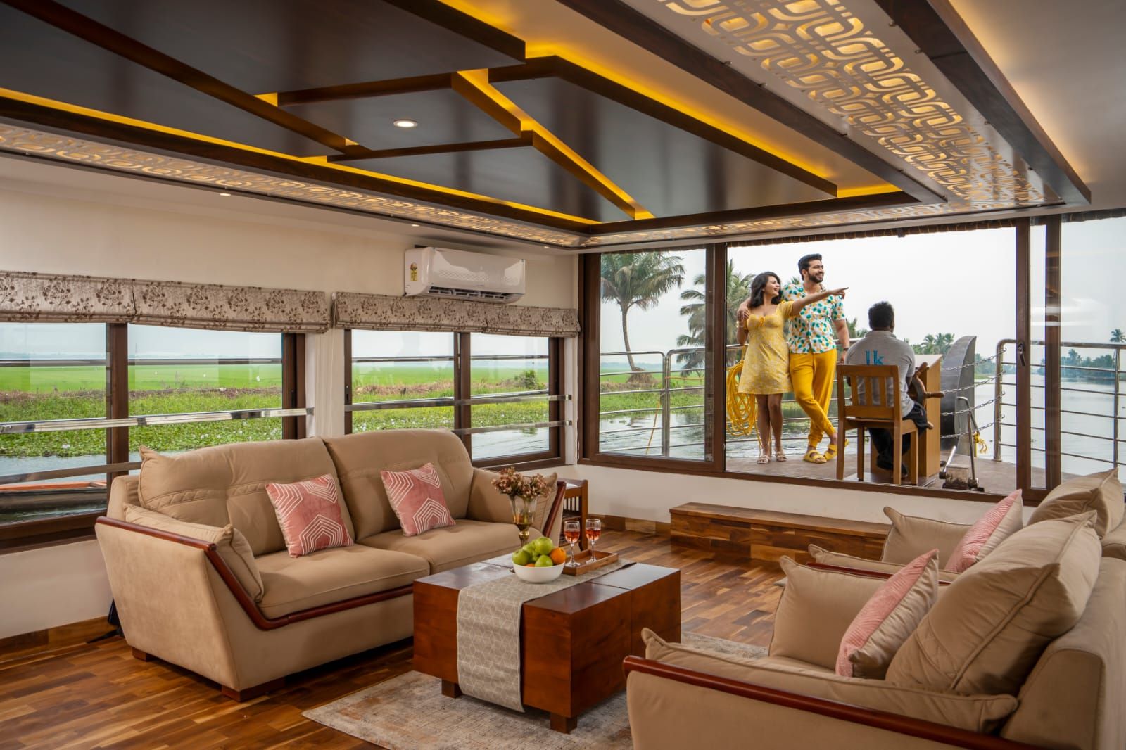 Luxury Houseboats in Alleppey 