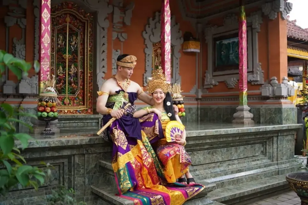  Traditional Balinese Dress